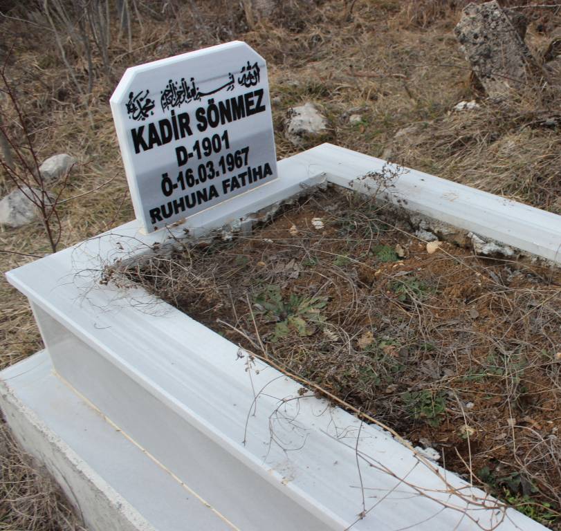 Kadir Sönmez